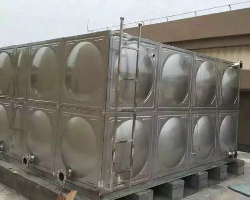 不锈钢水箱与玻璃钢水箱哪个更结实坚固