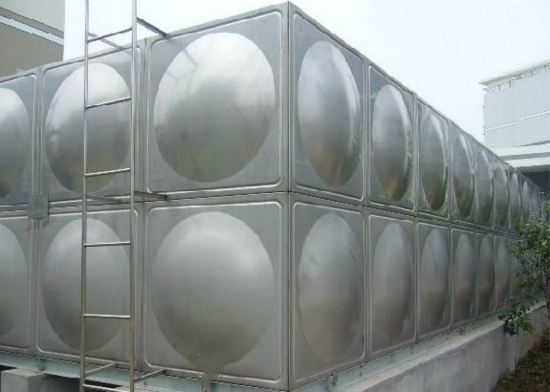 如何选择适合的不锈钢高位水箱？